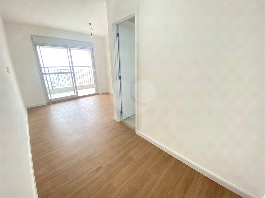 Apartamento com 3 quartos e varanda gourmet próximo do metrô