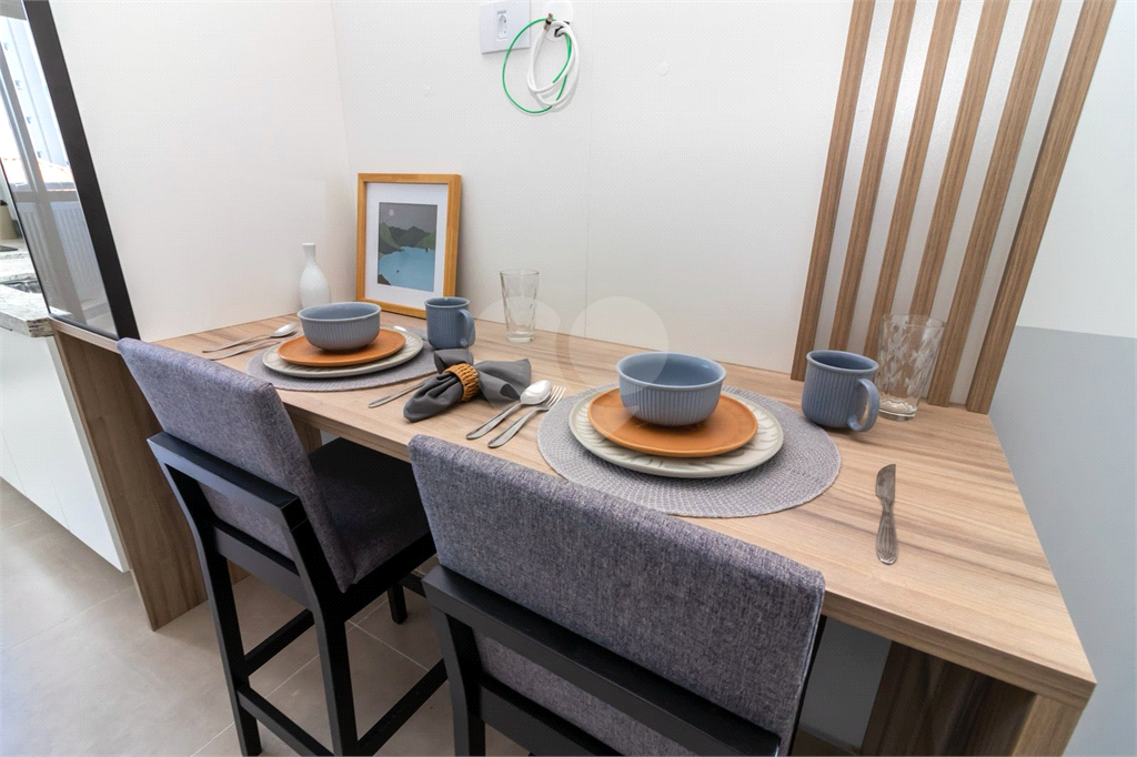  Condomínio fechado na Vila Éster