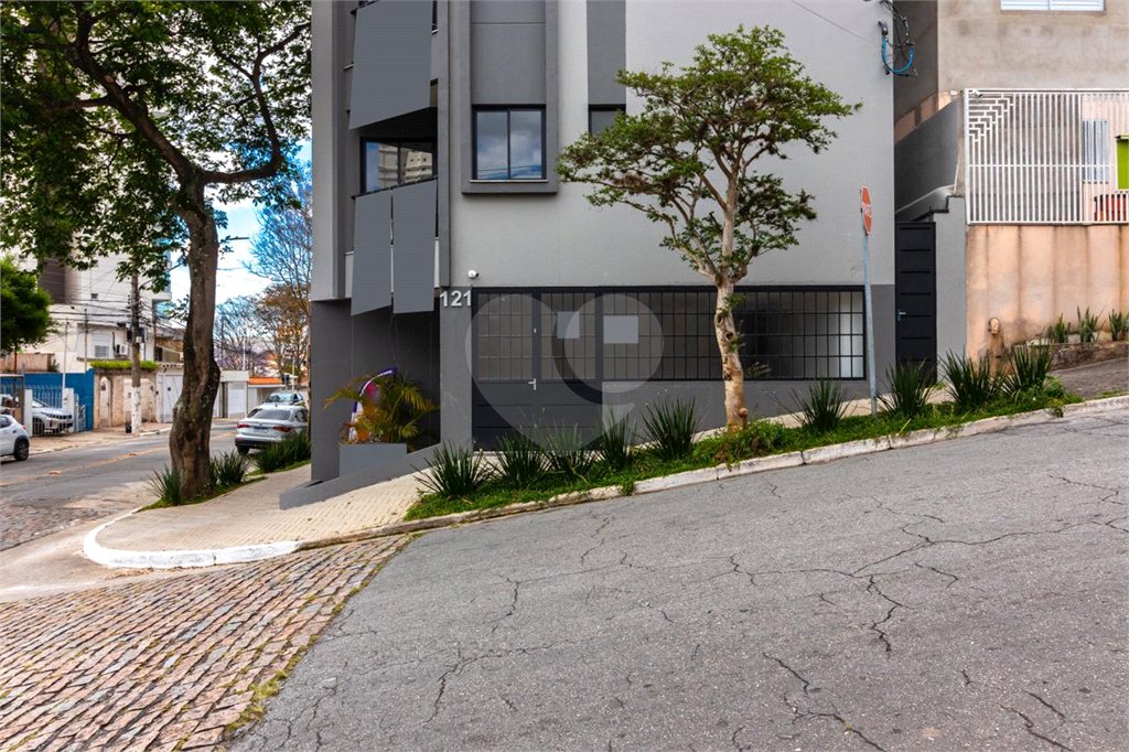  Condomínio fechado na Vila Éster