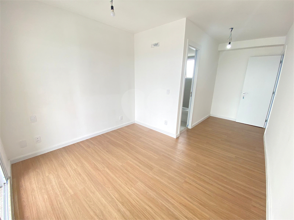 Apartamento com 3 quartos e varanda gourmet próximo do metrô