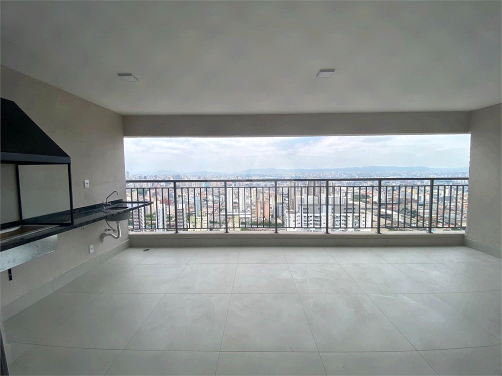 Apartamento com 3 quartos e varanda gourmet próximo do metrô