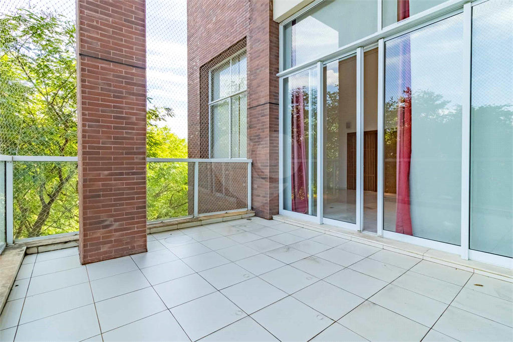 APTO 3 SUITES + 3 VAGAS  - ALTO DE PINHEIROS - CONDOMINIO DUO 