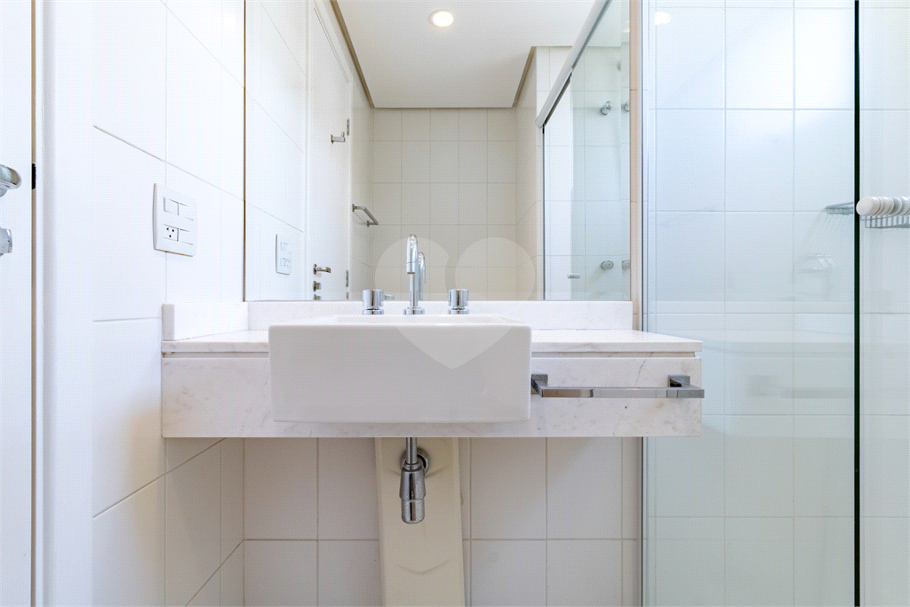 APTO 3 SUITES + 3 VAGAS  - ALTO DE PINHEIROS - CONDOMINIO DUO 