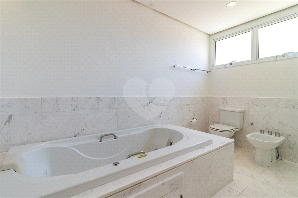 APTO 3 SUITES + 3 VAGAS  - ALTO DE PINHEIROS - CONDOMINIO DUO 