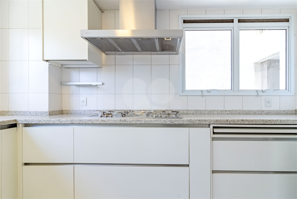 APTO 3 SUITES + 3 VAGAS  - ALTO DE PINHEIROS - CONDOMINIO DUO 