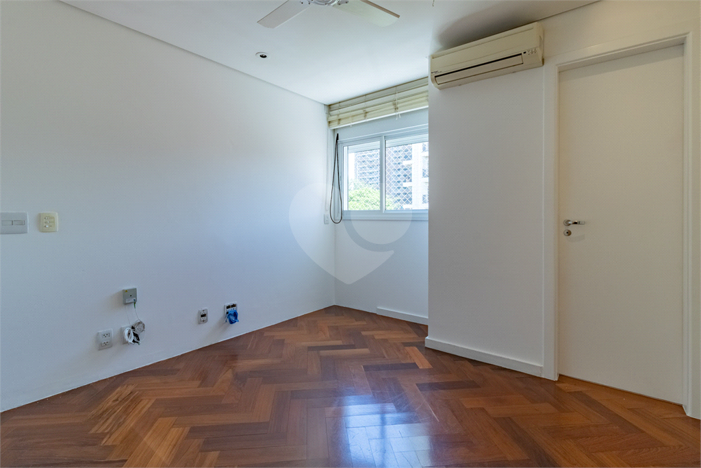 APTO 3 SUITES + 3 VAGAS  - ALTO DE PINHEIROS - CONDOMINIO DUO 