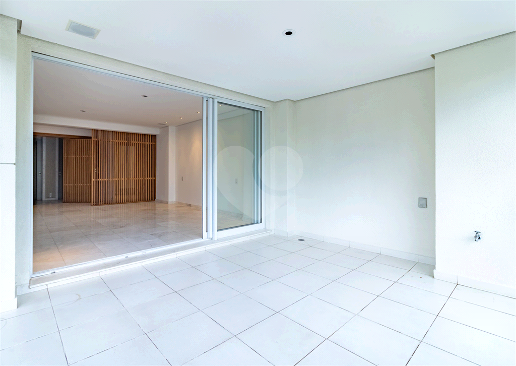 APTO 3 SUITES + 3 VAGAS  - ALTO DE PINHEIROS - CONDOMINIO DUO 