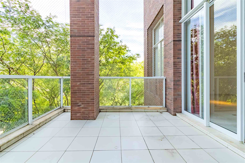 APTO 3 SUITES + 3 VAGAS  - ALTO DE PINHEIROS - CONDOMINIO DUO 