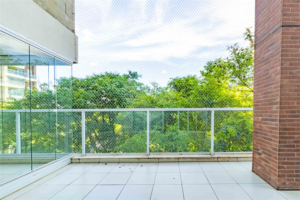 APTO 3 SUITES + 3 VAGAS  - ALTO DE PINHEIROS - CONDOMINIO DUO 