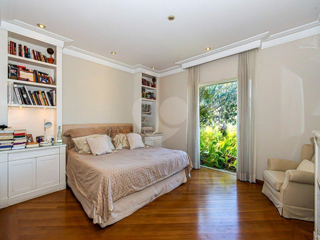 Casa com piscina, jacuzzi e vista privilegiada no Jardim Guedala 