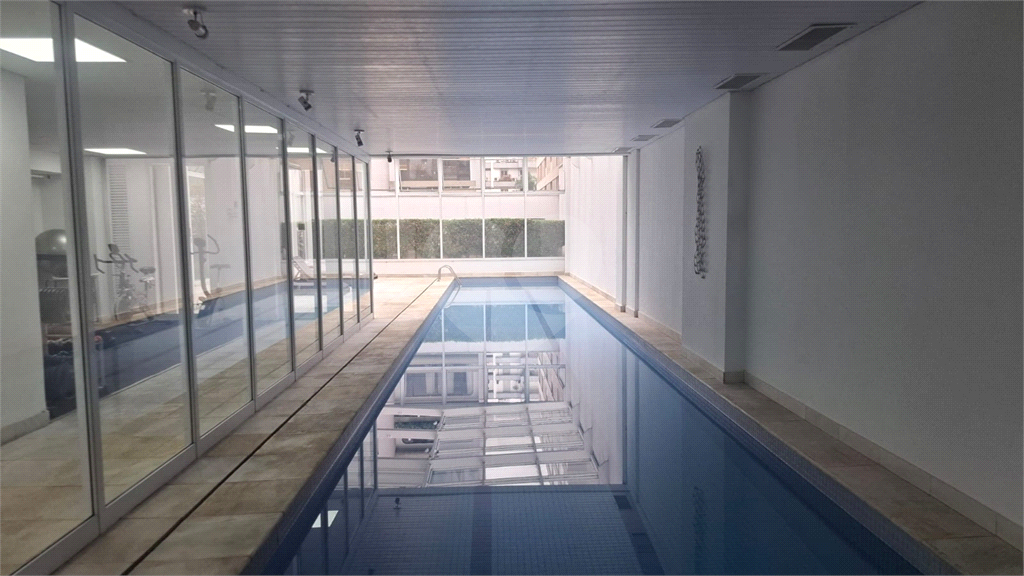 APARTAMENTO em CERQUEIRA CÉSAR