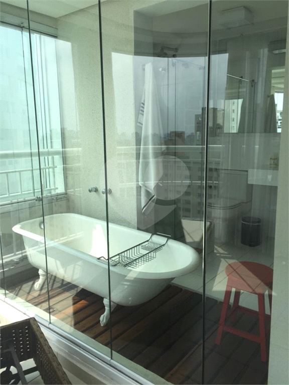 APARTAMENTO em CERQUEIRA CÉSAR