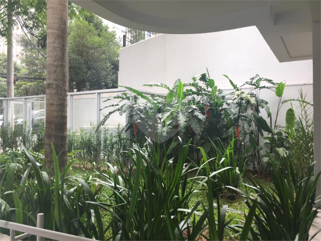 APARTAMENTO em CERQUEIRA CÉSAR