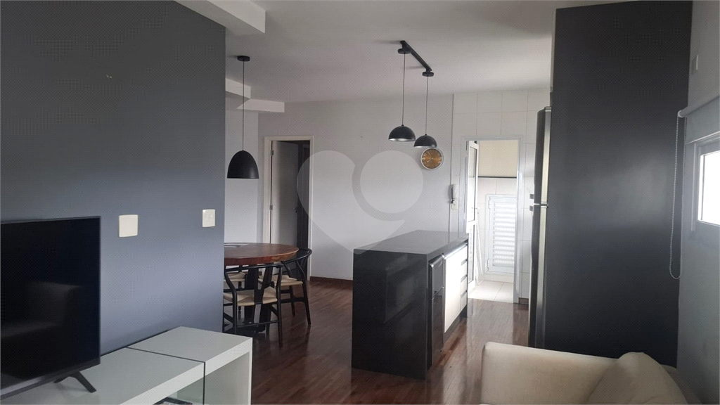 APARTAMENTO em CERQUEIRA CÉSAR