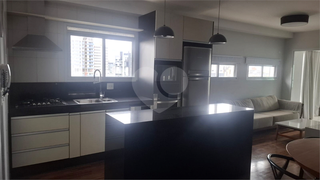 APARTAMENTO em CERQUEIRA CÉSAR
