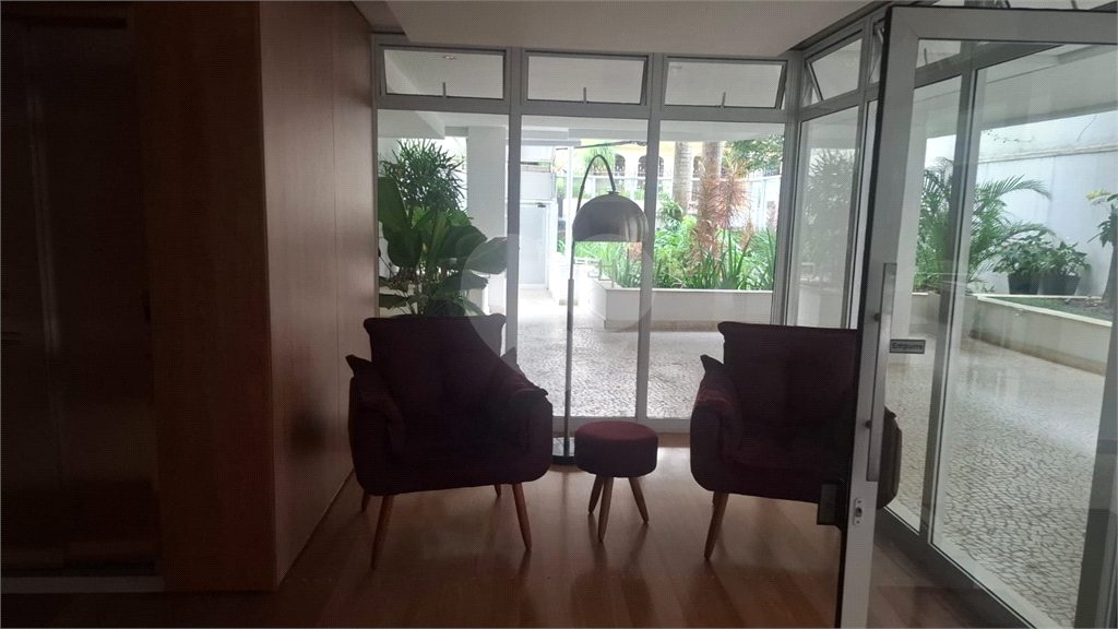 APARTAMENTO em CERQUEIRA CÉSAR