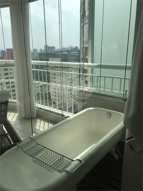 APARTAMENTO em CERQUEIRA CÉSAR