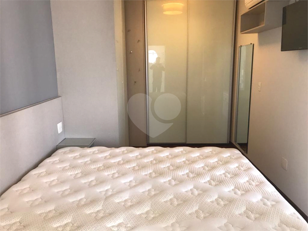 APARTAMENTO em CERQUEIRA CÉSAR