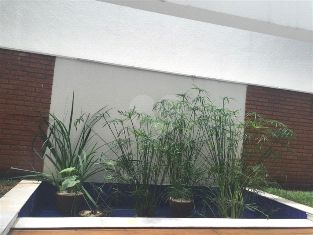 APARTAMENTO em CERQUEIRA CÉSAR