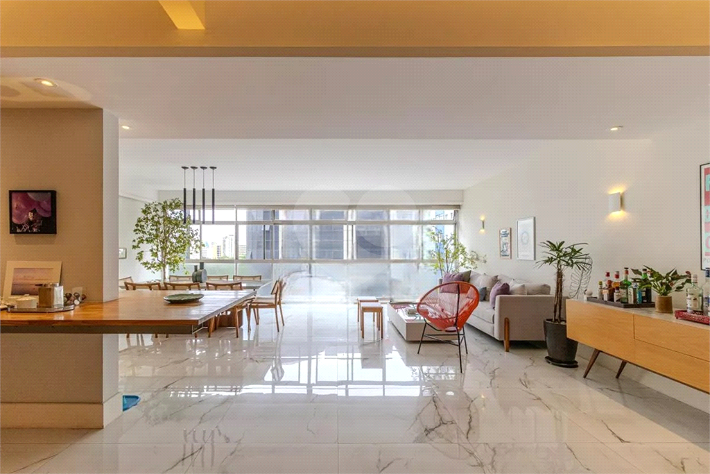 Apartamento Higienópolis 3 dormitórios, sendo 1 suíte e 2 vagas de garagem 