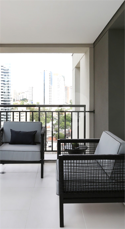 CONDOMÍNIO em GRANJA VIANA