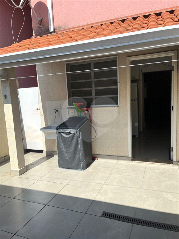 CONDOMÍNIO em GRANJA VIANA