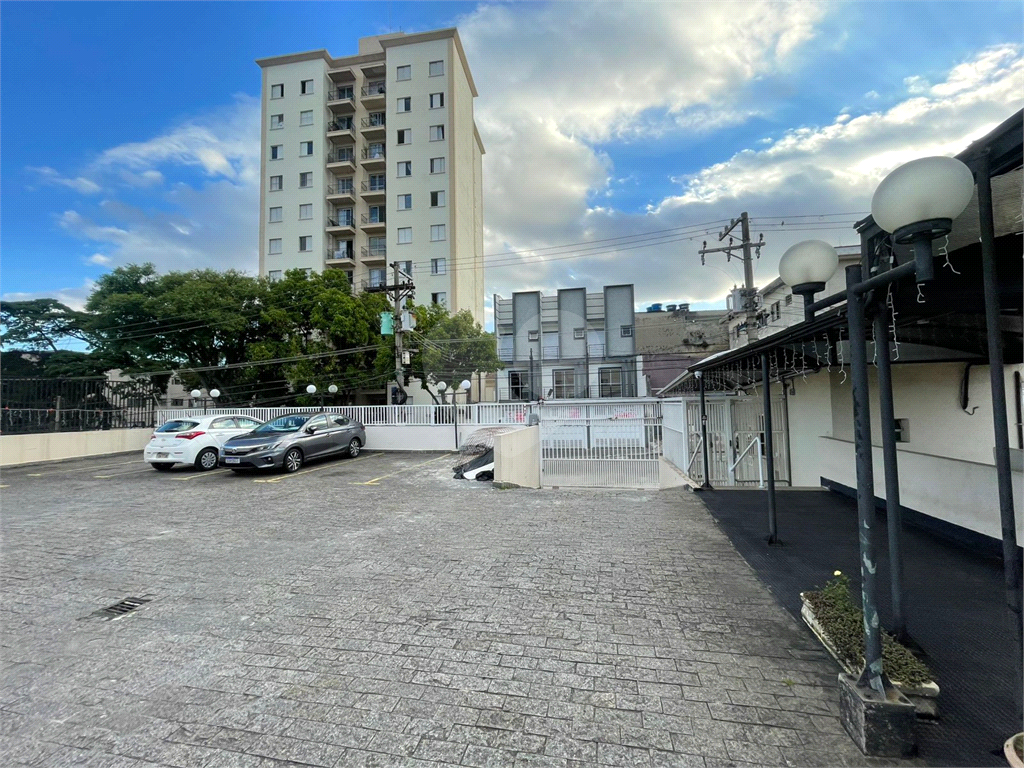 OTIMO APARTAMENTO REFORMADO COM 2 DORMITORIO E VAGA DE GARAGEM