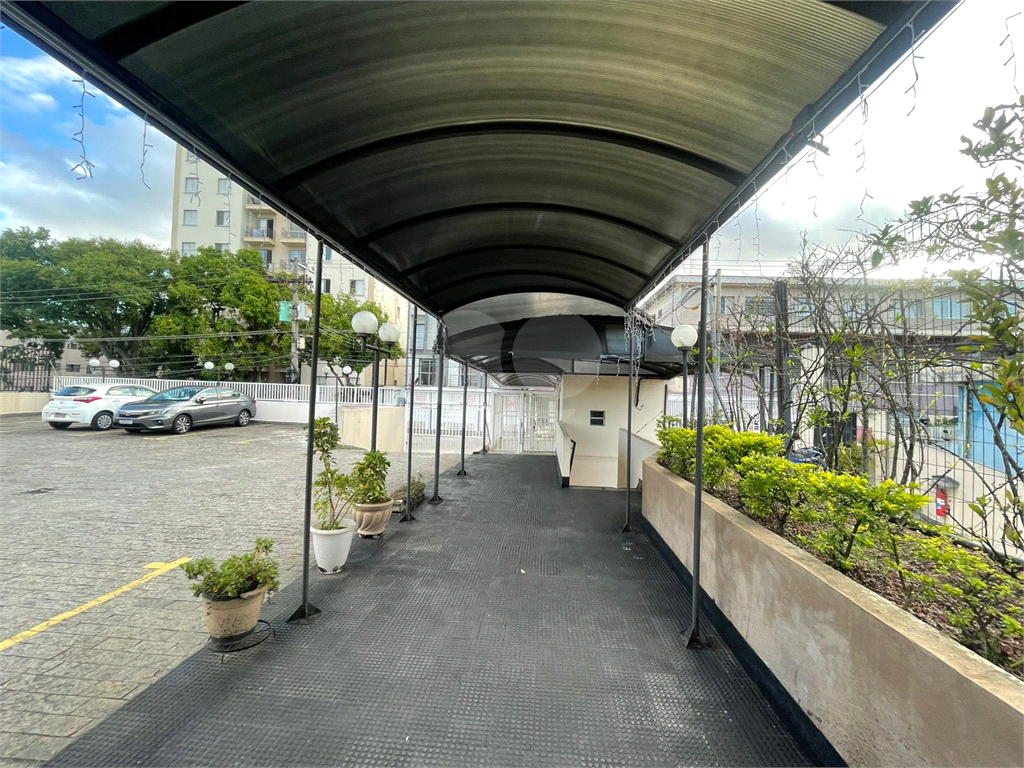 OTIMO APARTAMENTO REFORMADO COM 2 DORMITORIO E VAGA DE GARAGEM