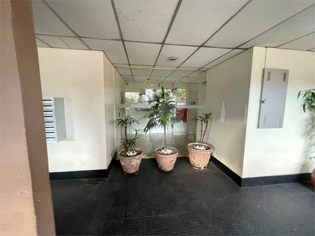 OTIMO APARTAMENTO REFORMADO COM 2 DORMITORIO E VAGA DE GARAGEM