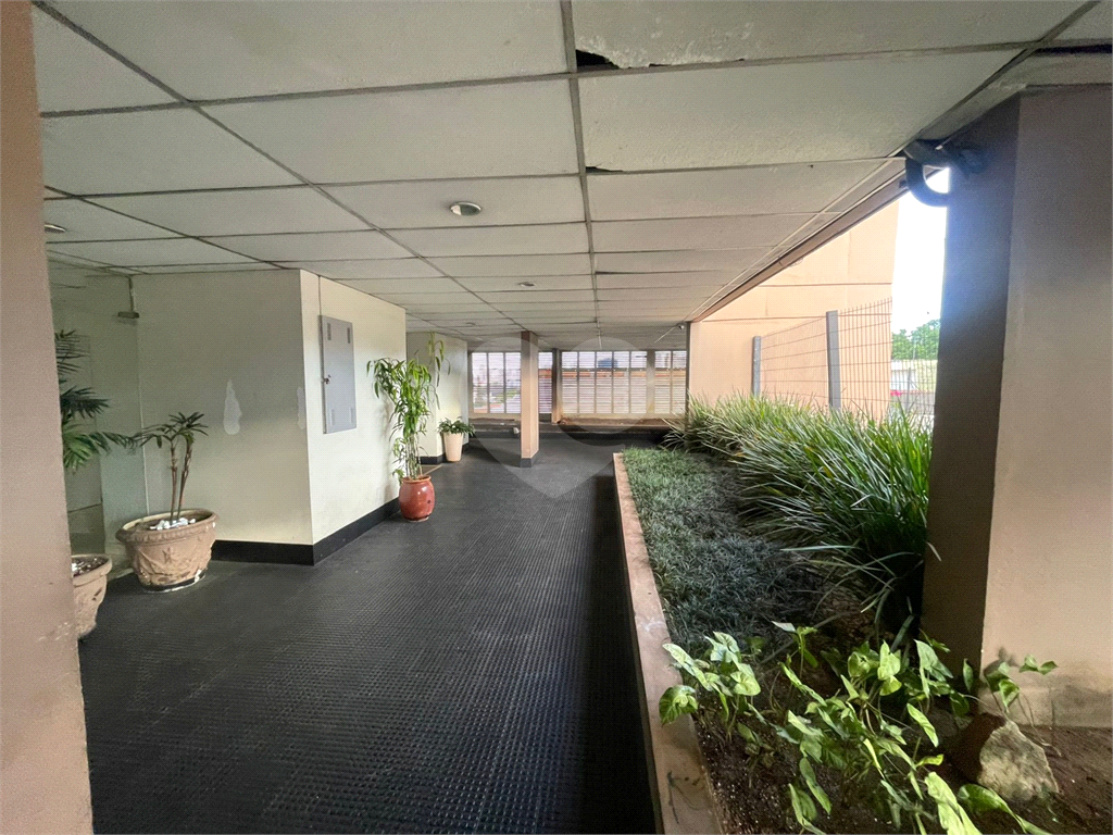 OTIMO APARTAMENTO REFORMADO COM 2 DORMITORIO E VAGA DE GARAGEM