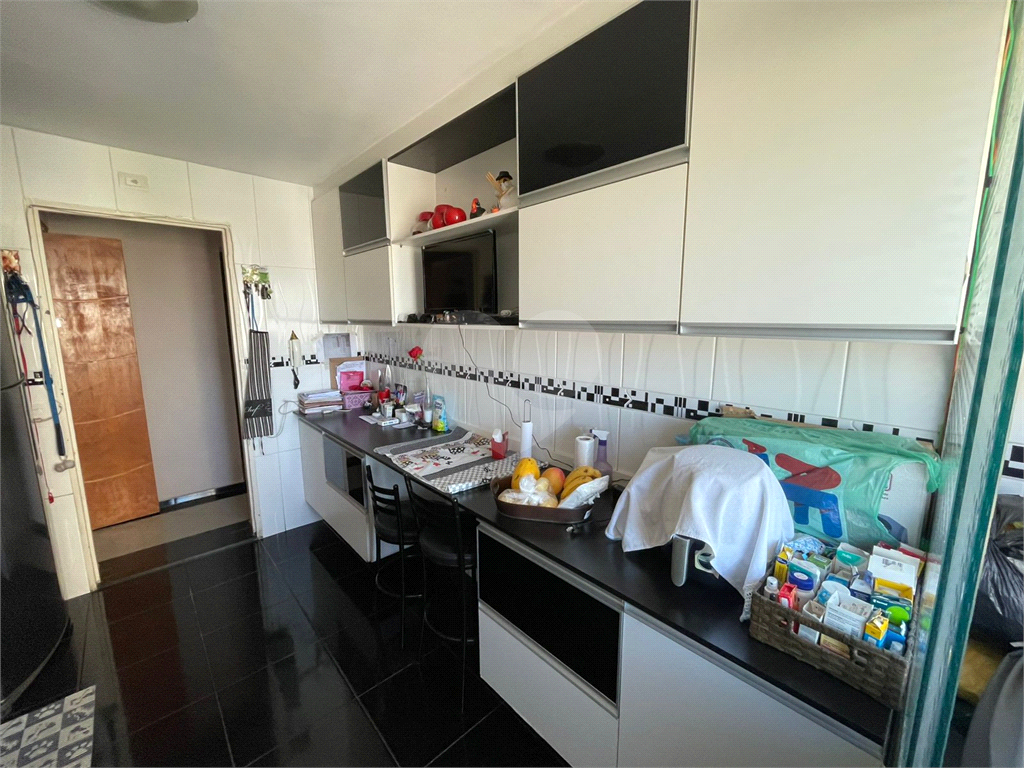 OTIMO APARTAMENTO REFORMADO COM 2 DORMITORIO E VAGA DE GARAGEM