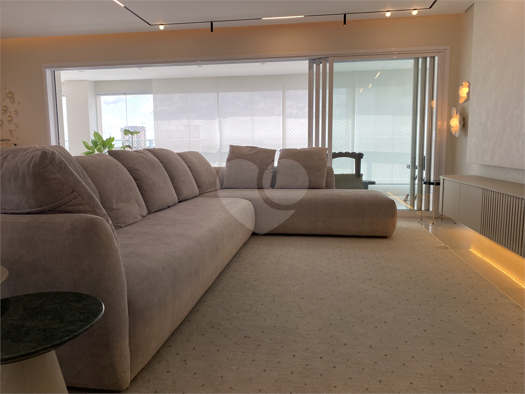 APARTAMENTO em SANTANA