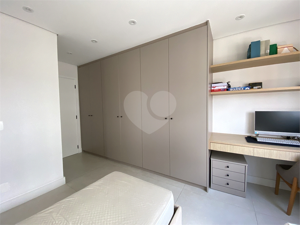 APARTAMENTO em SANTANA