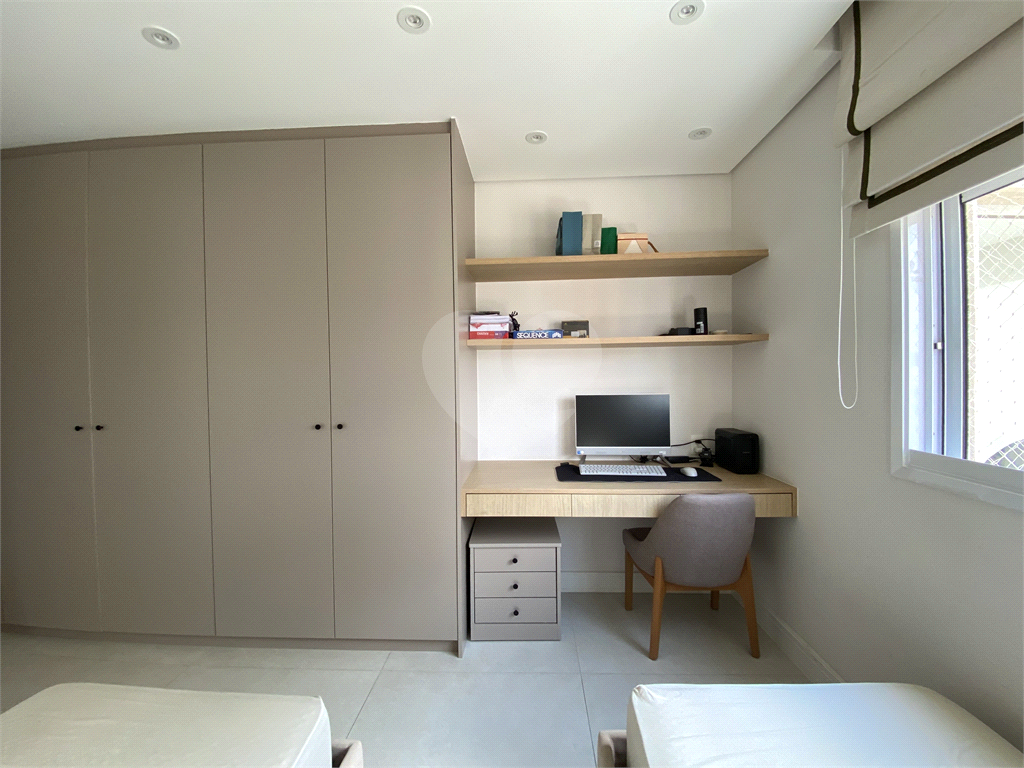 APARTAMENTO em SANTANA