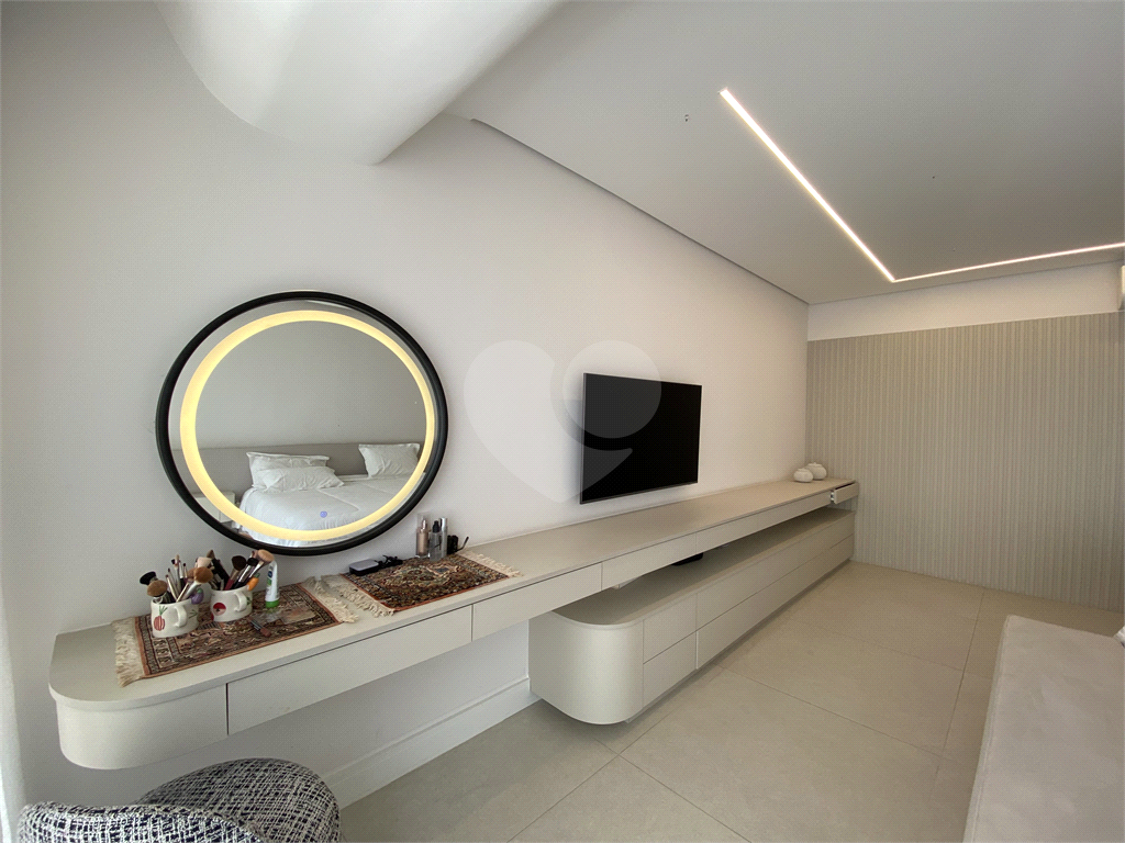 APARTAMENTO em SANTANA