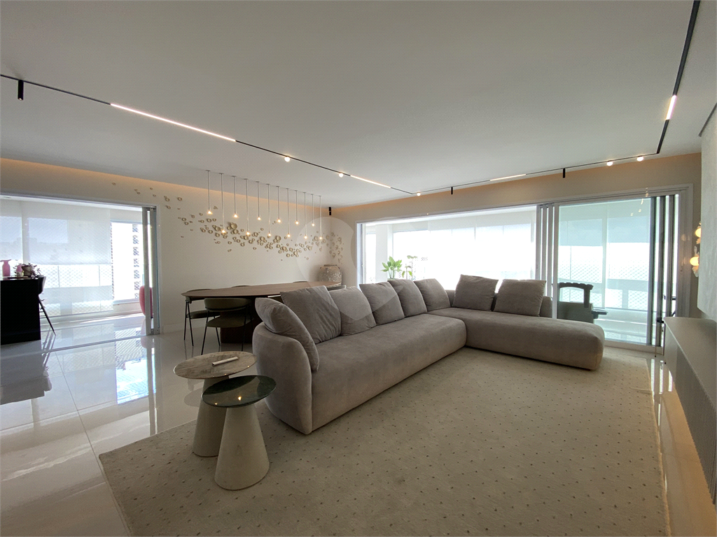 APARTAMENTO em SANTANA