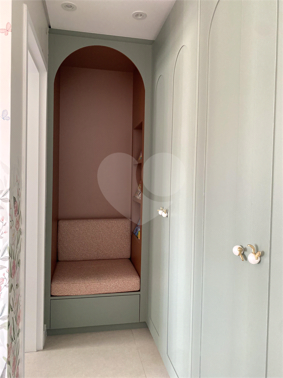 APARTAMENTO em SANTANA