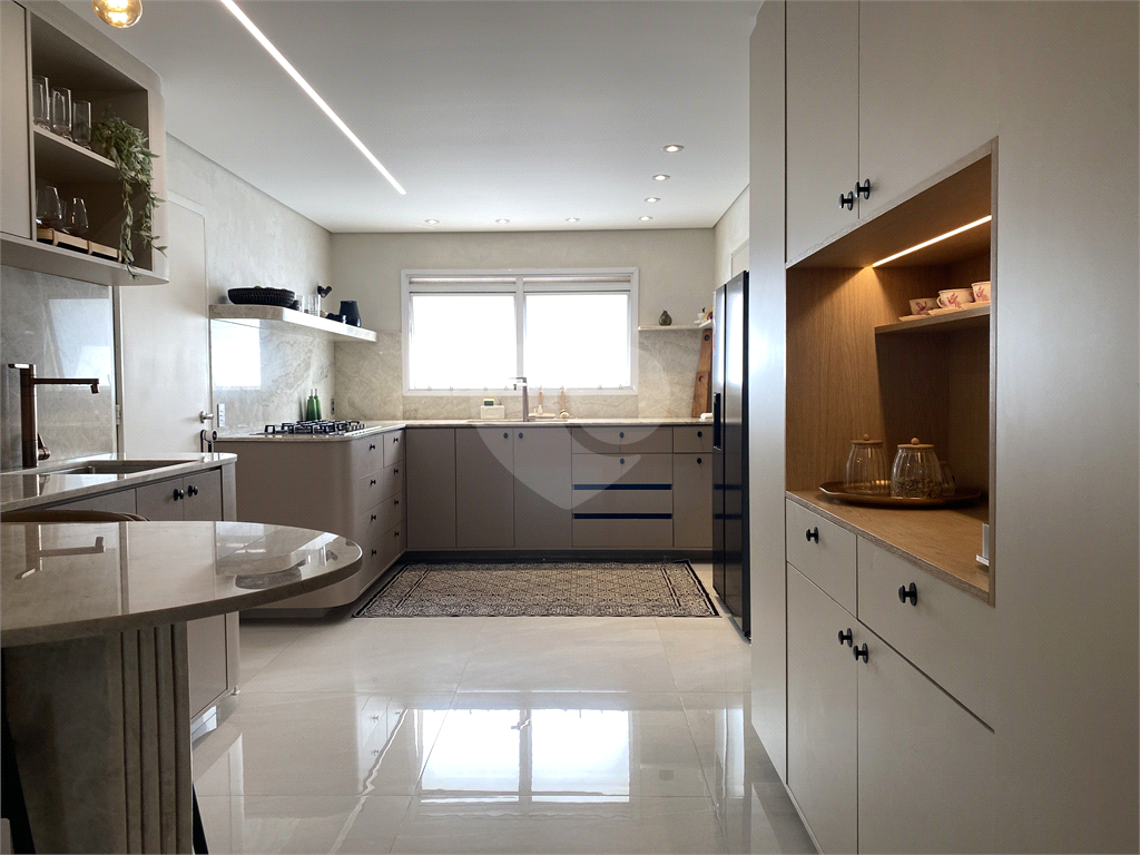 APARTAMENTO em SANTANA