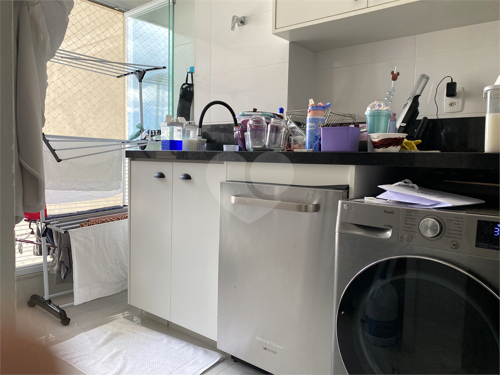 APARTAMENTO em SANTANA