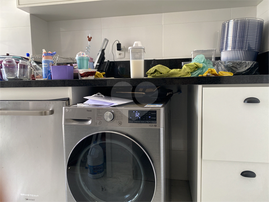 APARTAMENTO em SANTANA