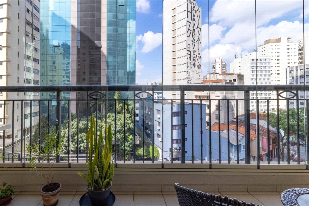 Apartamento -  Bela Vista - 2 Dormitórios - 74 m²