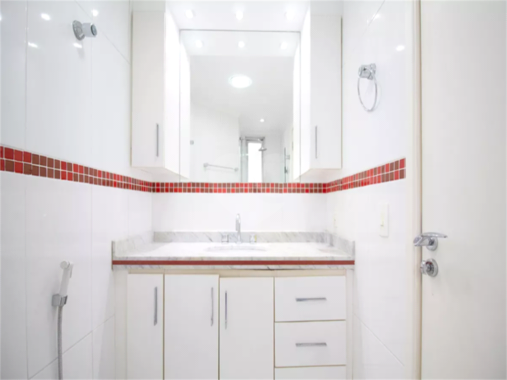 APTO 3 QUARTOS + 1 SUITE + 1 VAGA - PINHEIROS - JARDIM DAS ANTILHAS