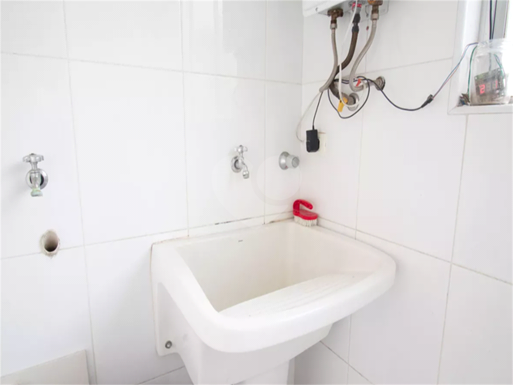 APTO 3 QUARTOS + 1 SUITE + 1 VAGA - PINHEIROS - JARDIM DAS ANTILHAS