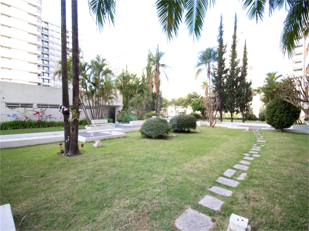 APTO 3 QUARTOS + 1 SUITE + 1 VAGA - PINHEIROS - JARDIM DAS ANTILHAS