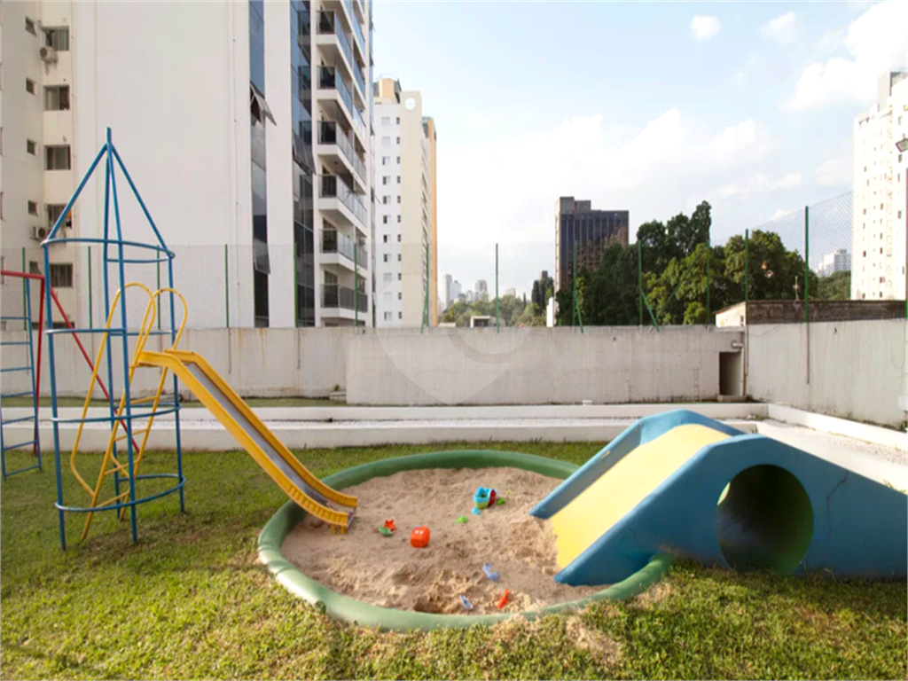 APTO 3 QUARTOS + 1 SUITE + 1 VAGA - PINHEIROS - JARDIM DAS ANTILHAS