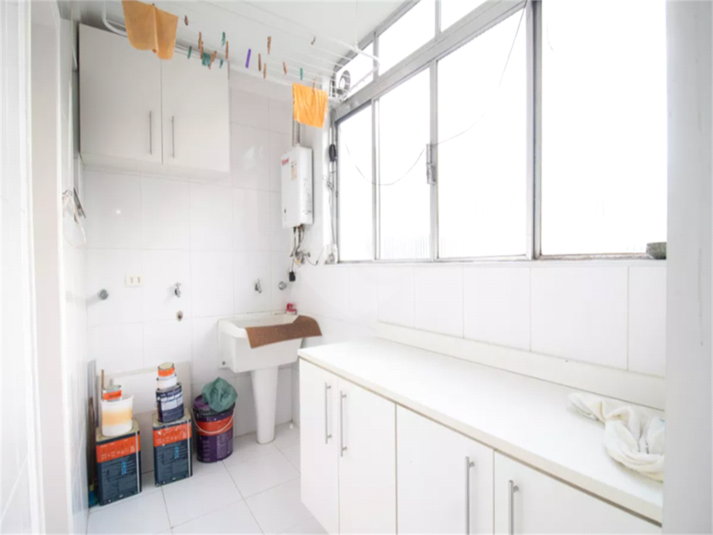 APTO 3 QUARTOS + 1 SUITE + 1 VAGA - PINHEIROS - JARDIM DAS ANTILHAS