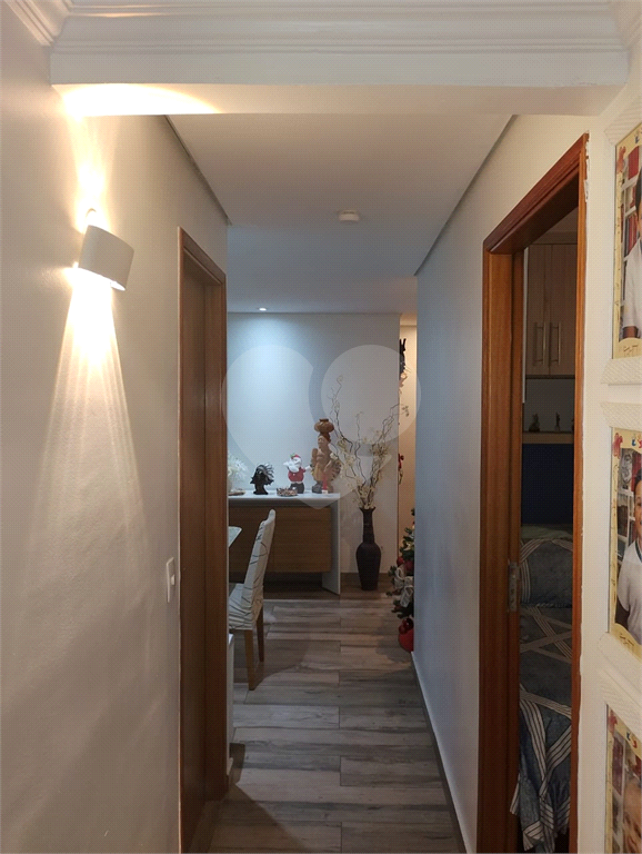 APARTAMENTO À VENDA NO JARDIM DAS LARANJEIRAS | 98M² | 3 DORMITÓRIOS | VARANDA | LAZER DE CLUBE