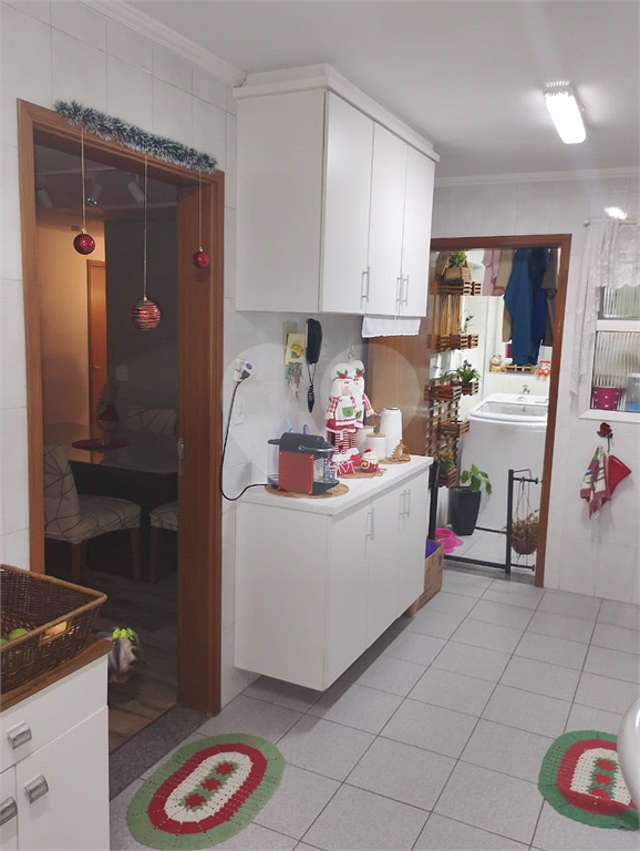 APARTAMENTO À VENDA NO JARDIM DAS LARANJEIRAS | 98M² | 3 DORMITÓRIOS | VARANDA | LAZER DE CLUBE