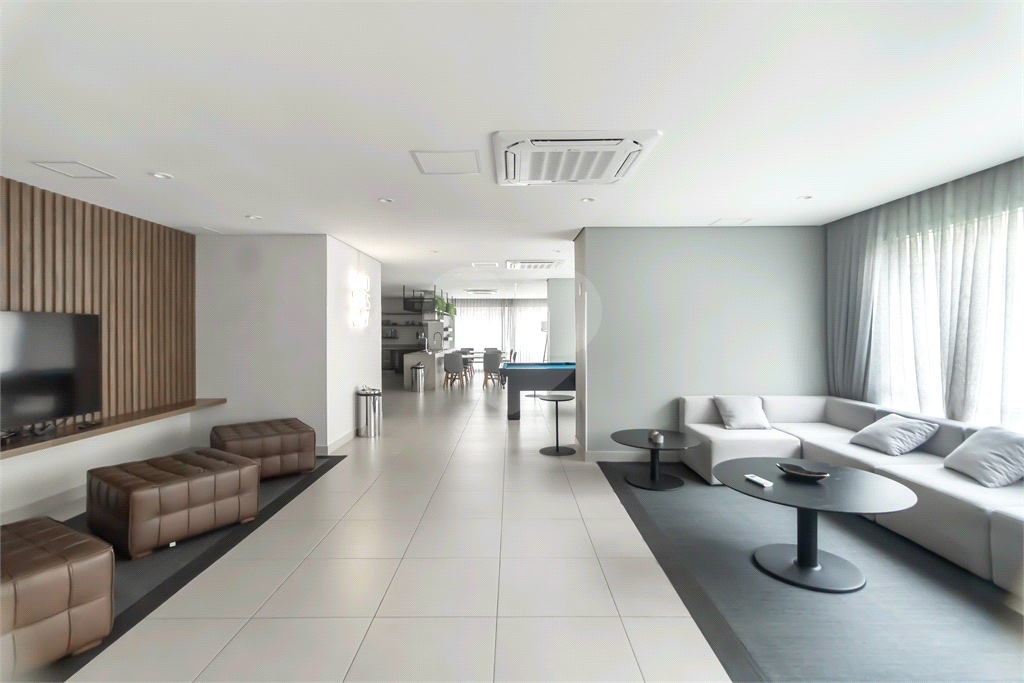 Apartamento - São Judas - 2 Quartos / Dormitórios - 1 Suíte - 1 Vaga - Venda / Compra