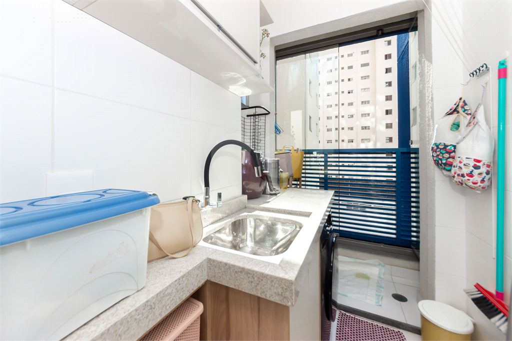 Apartamento - São Judas - 2 Quartos / Dormitórios - 1 Suíte - 1 Vaga - Venda / Compra